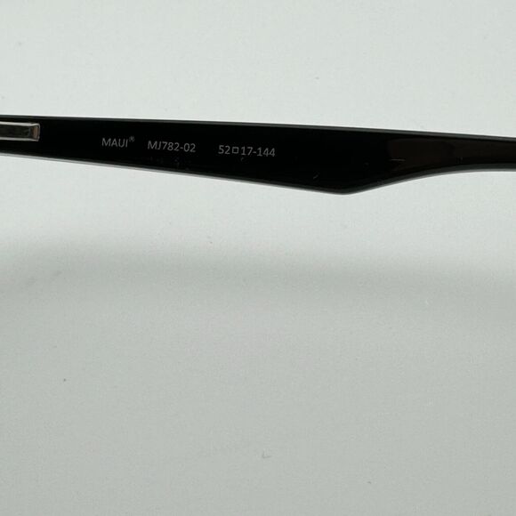 Maui Jim Cathedrals Sunglasses MJ782-02 Black‎ Cat Eye Womens 52-17 144mm H12465 main image 4
